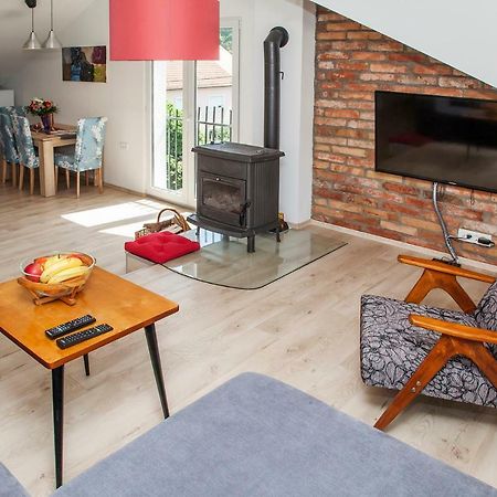 Apple Tree Apartment Загреб Екстериор снимка