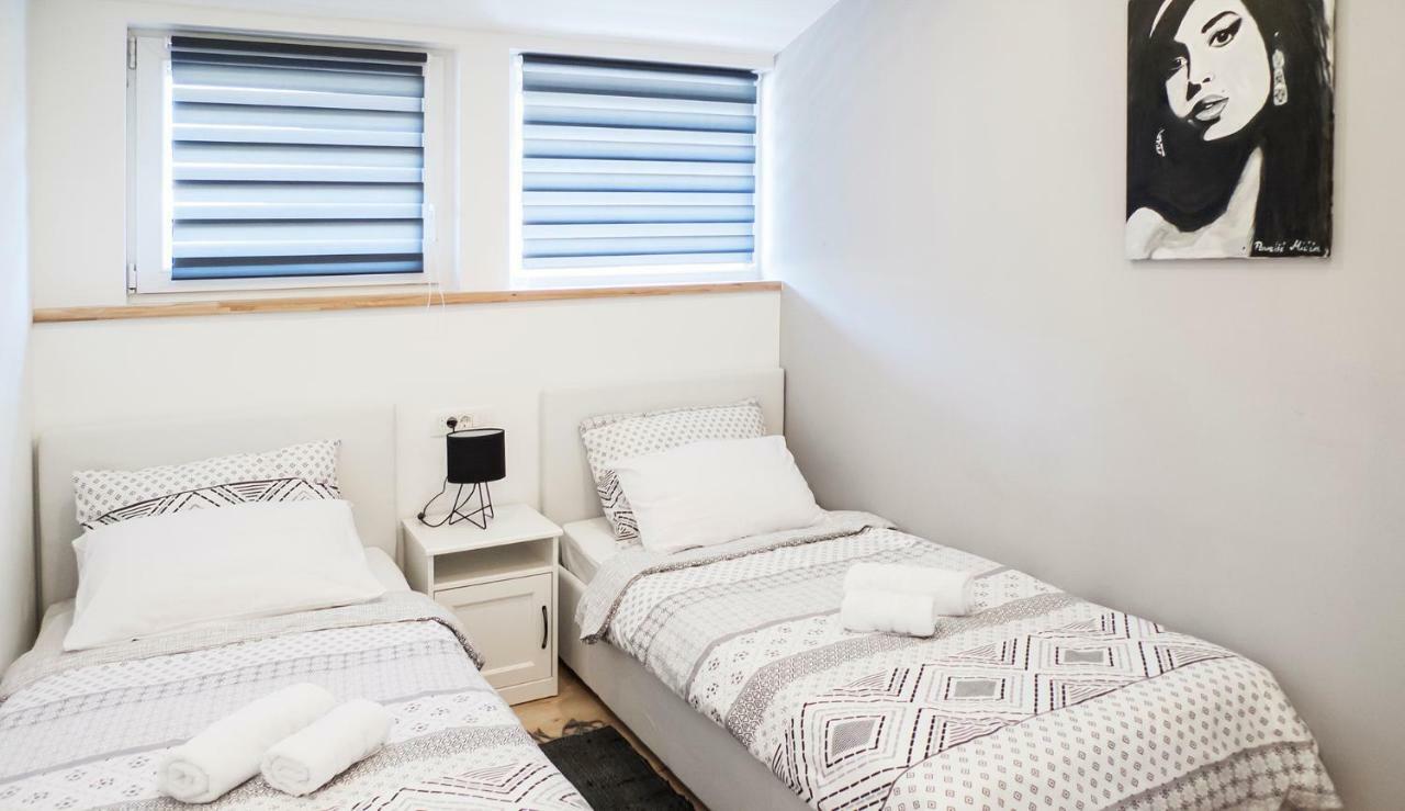 Apple Tree Apartment Загреб Екстериор снимка