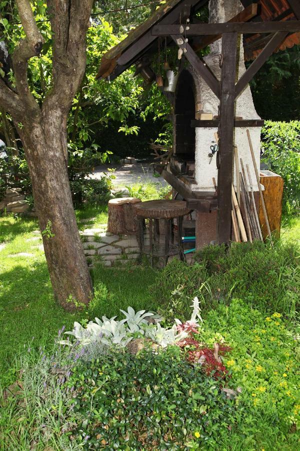 Apple Tree Apartment Загреб Екстериор снимка